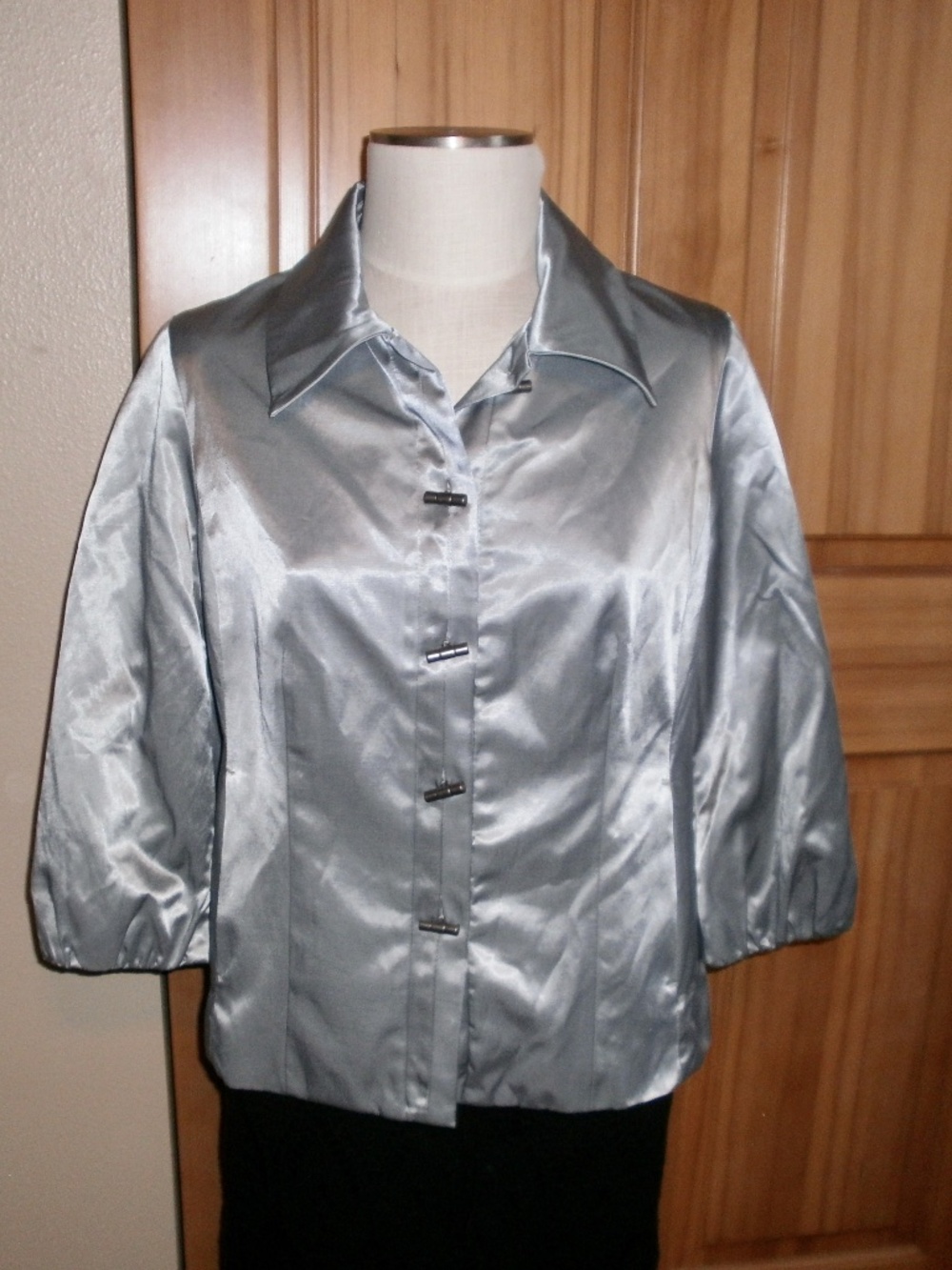 CHICO'S Pamila Metallic Silver Blue Top Blouse Jacket NWT Chico's Sz 1